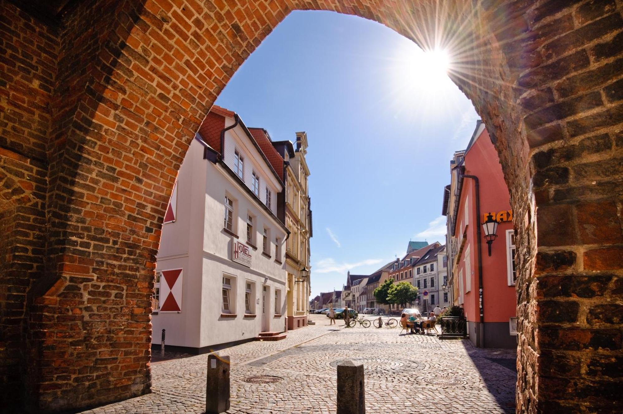 Hotel Am Alten Hafen Wißmar Esterno foto