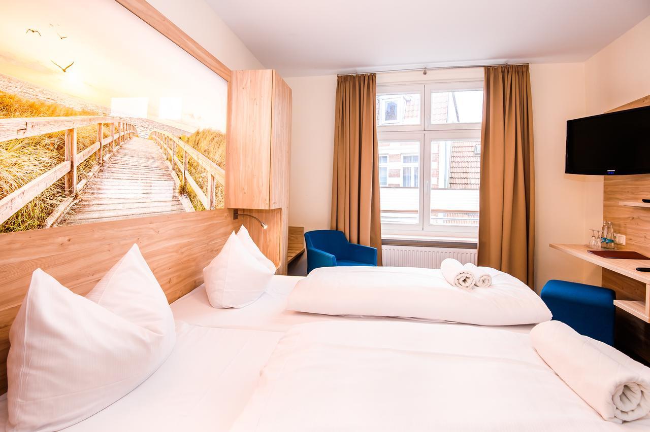 Hotel Am Alten Hafen Wißmar Esterno foto