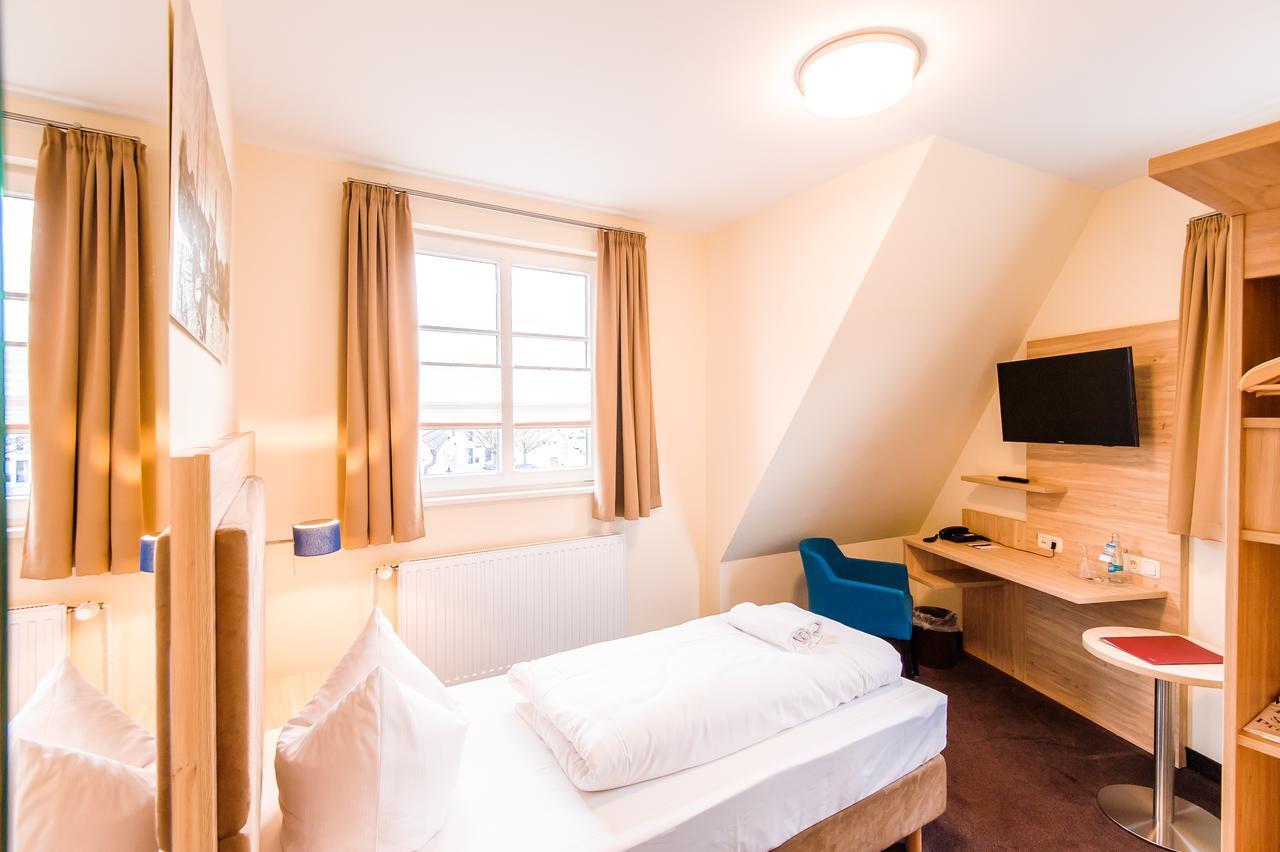 Hotel Am Alten Hafen Wißmar Esterno foto