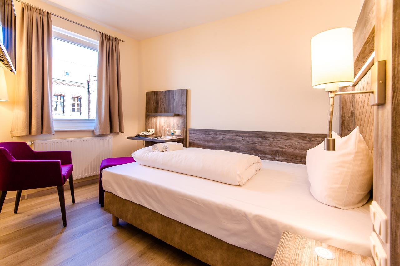 Hotel Am Alten Hafen Wißmar Esterno foto