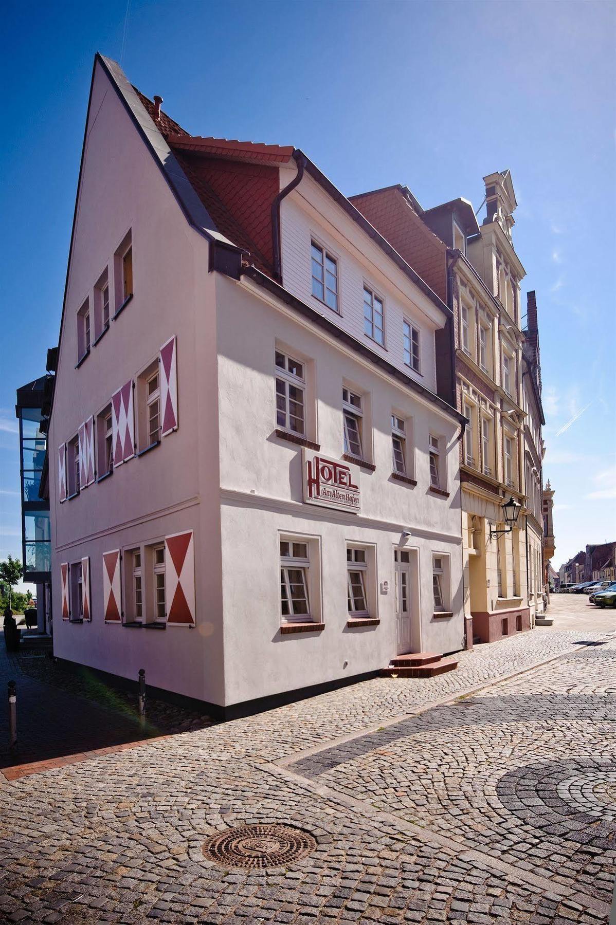 Hotel Am Alten Hafen Wißmar Esterno foto