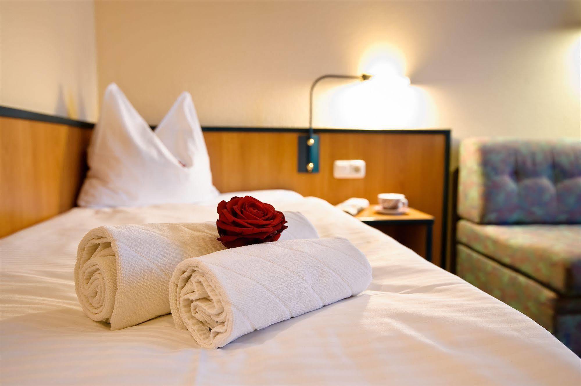 Hotel Am Alten Hafen Wißmar Esterno foto